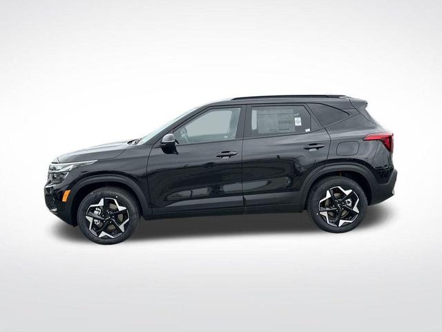 Photo of 2025 Fusion Black Kia Seltos
