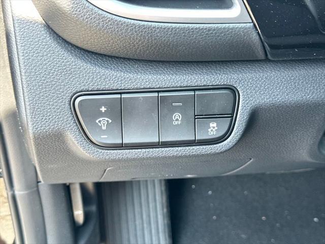 Photo of 2025 Fusion Black Kia Seltos