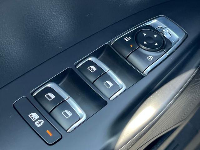 Photo of 2026 Aurora Black Kia K5