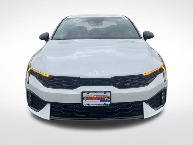 Photo of 2026 Snow White Pearl Kia K5