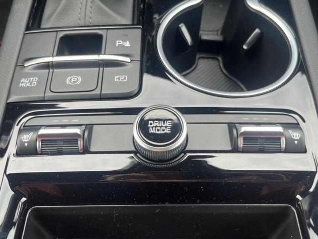 Photo of 2026 Snow White Pearl Kia K5