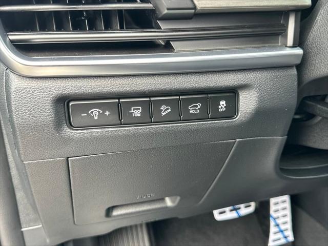 Photo of 2025 Ebony Black Kia Telluride