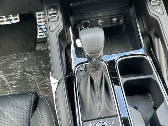 Photo of 2025 Ebony Black Kia Telluride