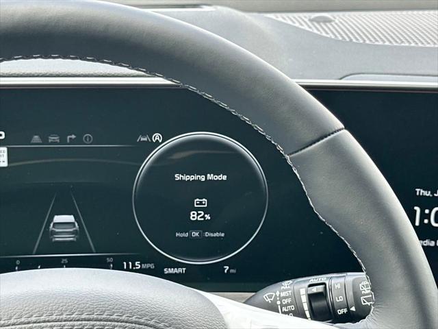 Photo of 2025 Ebony Black Kia Telluride