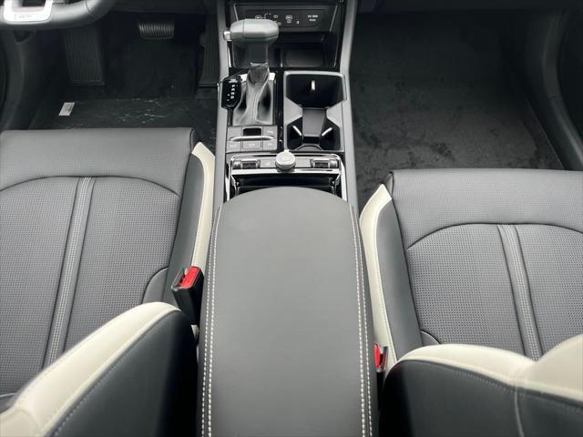 Photo of 2025 Gray Kia K5