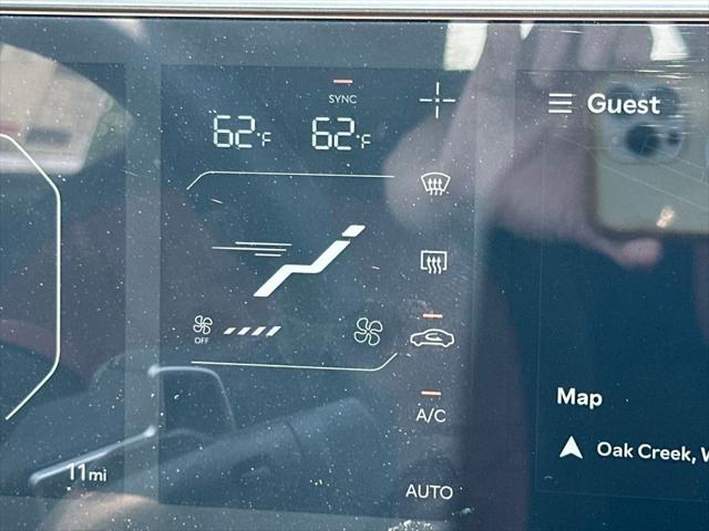 Photo of 2025 Aurora Black Pearl Kia K4