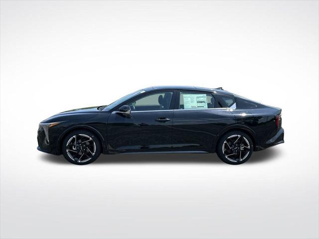 Photo of 2025 Aurora Black Pearl Kia K4