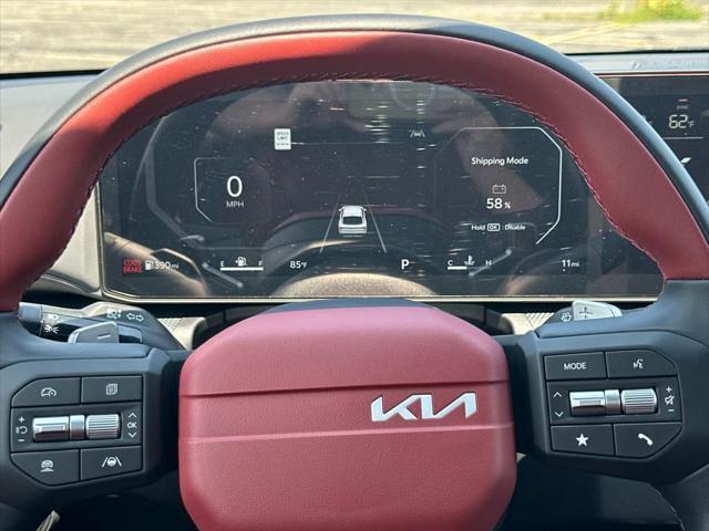 Photo of 2025 Aurora Black Pearl Kia K4