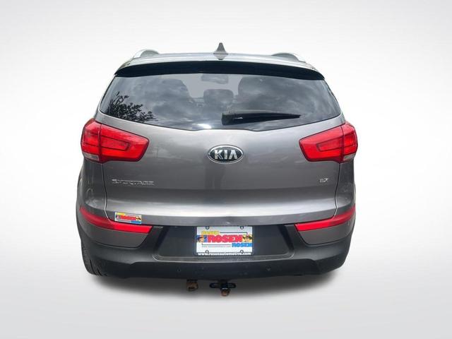 Photo of 2015 Mineral Silver Kia Sportage