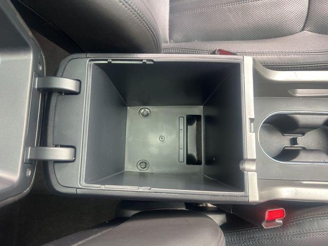 Photo of 2015 Mineral Silver Kia Sportage