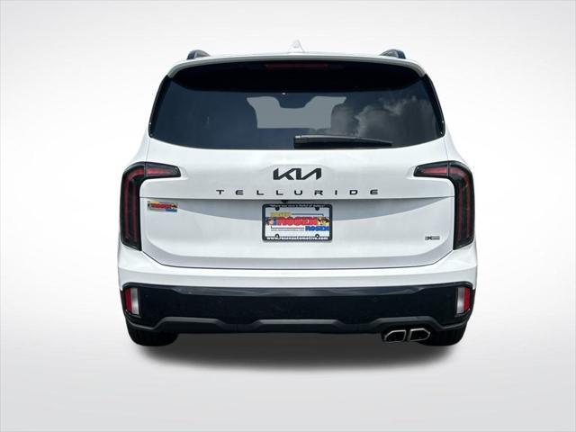 Photo of 2025 Glacial White Pearl Kia Telluride