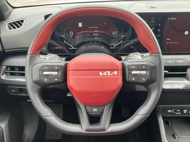 Photo of 2025 Snow White Pearl Kia K4