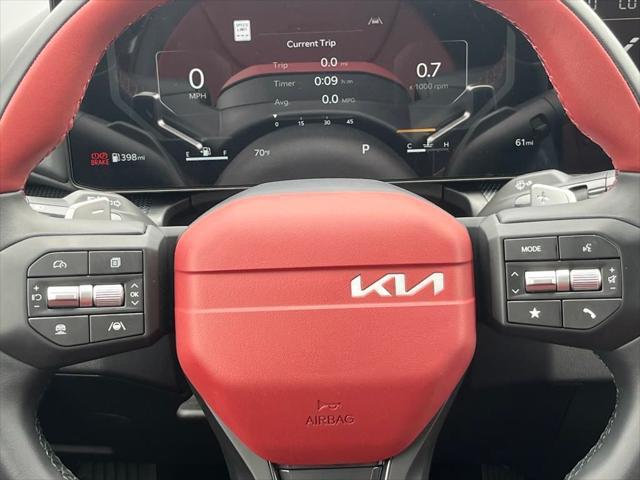 Photo of 2025 Snow White Pearl Kia K4