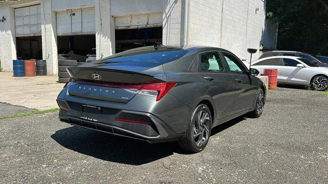 Photo of 2025 Gray Hyundai ELANTRA HEV