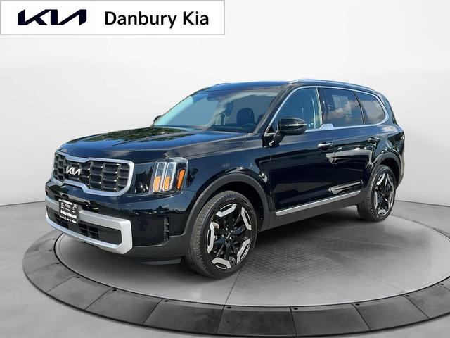 Photo of 2024 Ebony Black Kia Telluride