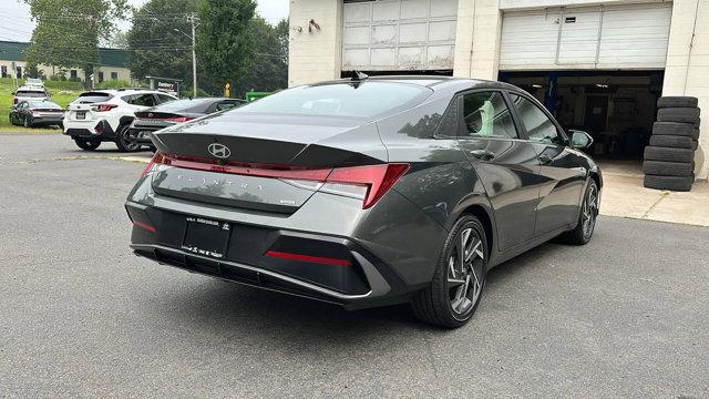 Photo of 2025 Gray Hyundai ELANTRA HEV