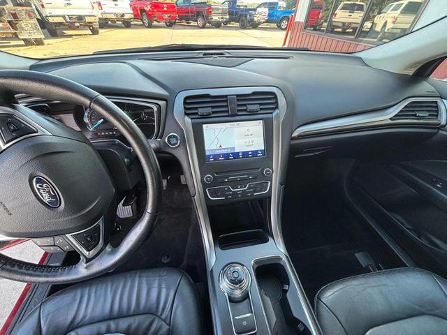 Photo of 2018 Red Ford Fusion