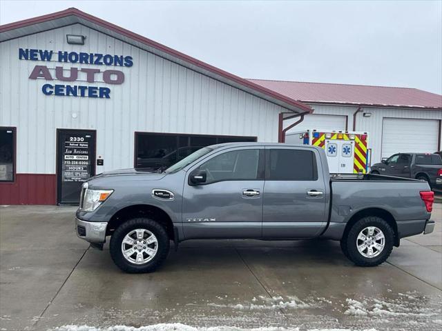 2017 Nissan Titan