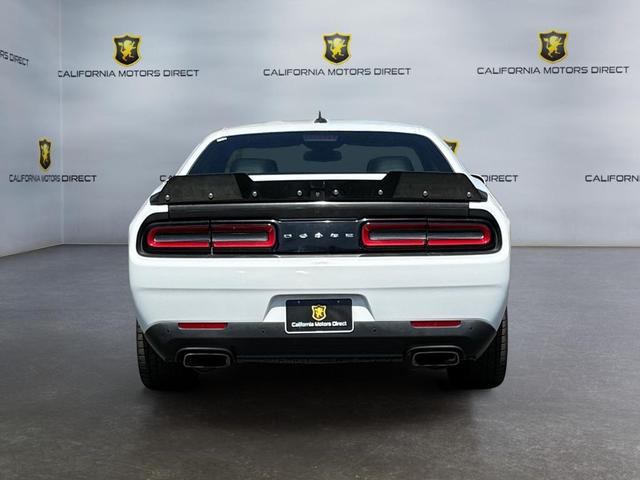 Photo of 2016 Bright White Clearcoat Dodge Challenger