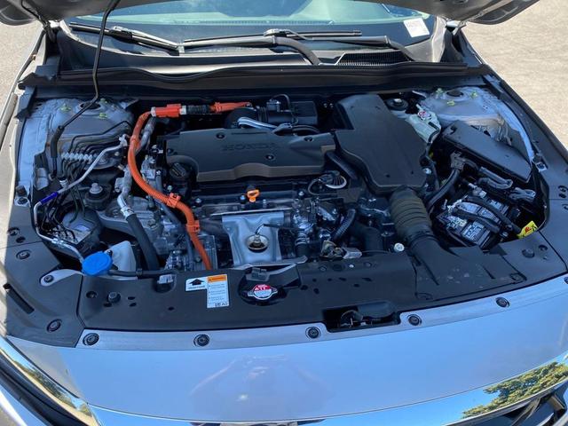Photo of 2021 Lunar Silver Metallic Honda Accord Hybrid