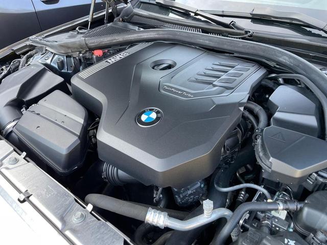 Photo of 2022 Mineral Grey Metallic BMW 330