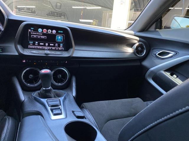 Photo of 2018 Hyper Blue Metallic Chevrolet Camaro