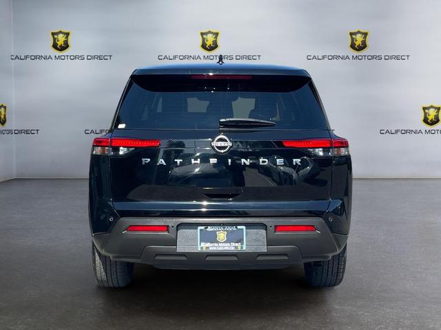 Photo of 2022 Super Black Nissan Pathfinder