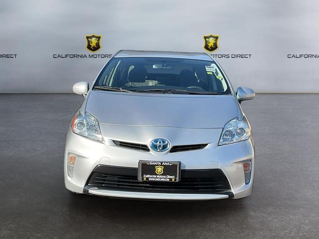 Photo of 2014 Classic Silver Metallic Toyota Prius