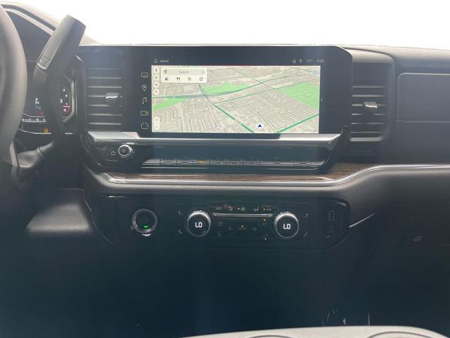 Photo of 2023 Onyx Black GMC Sierra 1500