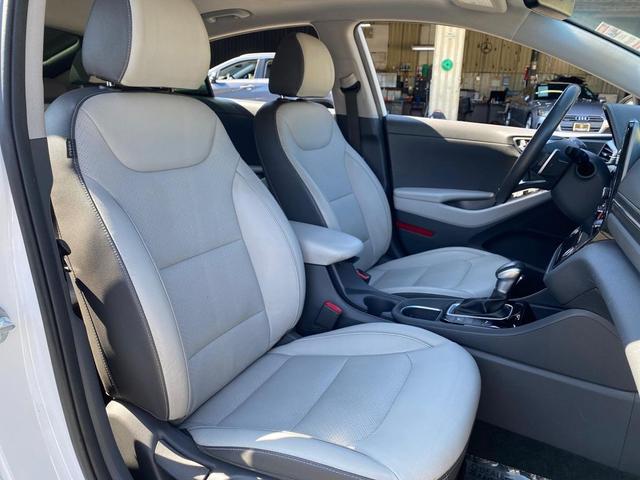 Photo of 2022 Ceramic White Hyundai IONIQ Hybrid