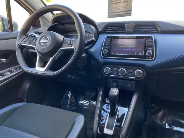 Photo of 2025 Gun Metallic Nissan Versa