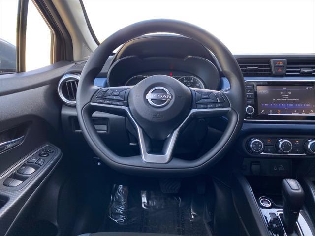 Photo of 2025 Gun Metallic Nissan Versa