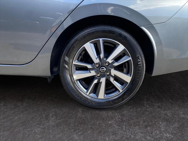 Photo of 2025 Gun Metallic Nissan Versa
