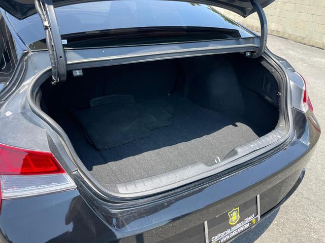 Photo of 2022 Phantom Black Hyundai ELANTRA