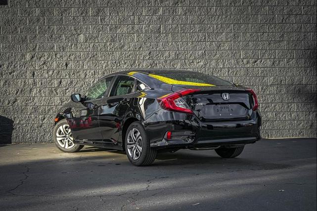 Photo of 2018 Crystal Black Pearl Honda Civic