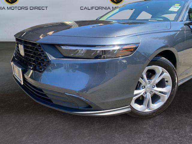 Photo of 2025 Meteorite Gray Metallic Honda Accord