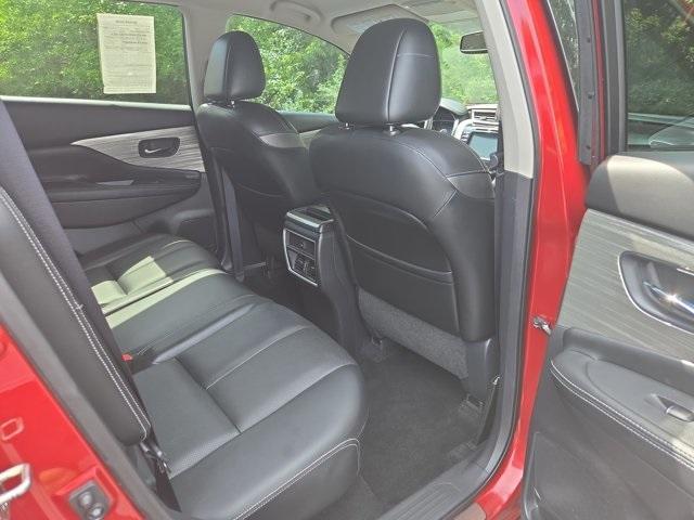 Photo of 2017 Red Nissan Murano