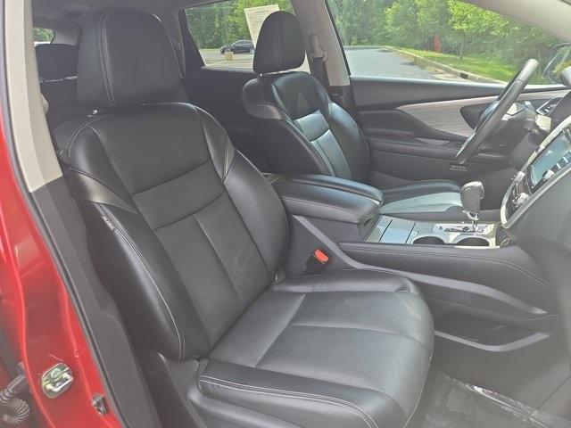 Photo of 2017 Red Nissan Murano