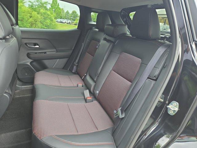 Photo of 2025 Super Black Nissan Kicks