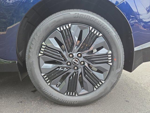 Photo of 2025 2t Blu Blk Roof Nissan Murano