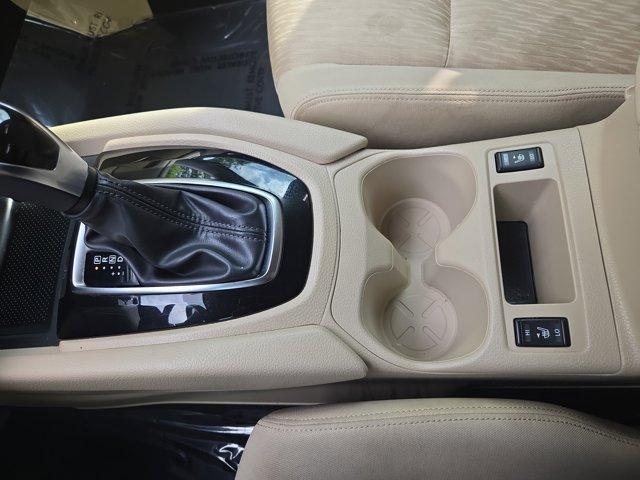 Photo of 2017 Magnetic Black Nissan Rogue