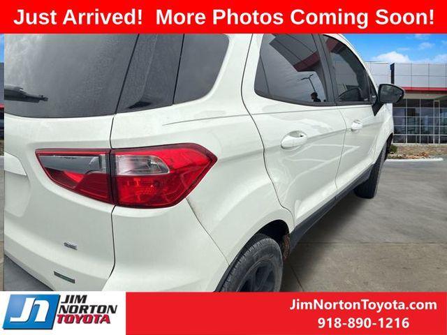 Photo of 2020 Diamond White Ford EcoSport