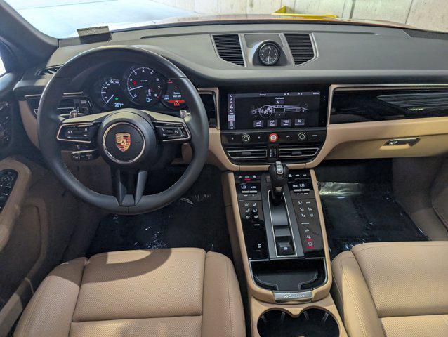 Photo of 2025 Papaya Metallic Porsche Macan