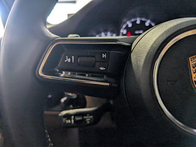 Photo of 2025 Papaya Metallic Porsche Macan