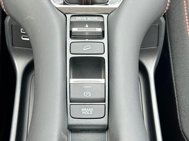 Photo of 2026 Nordic Forest Pearl Honda HR-V