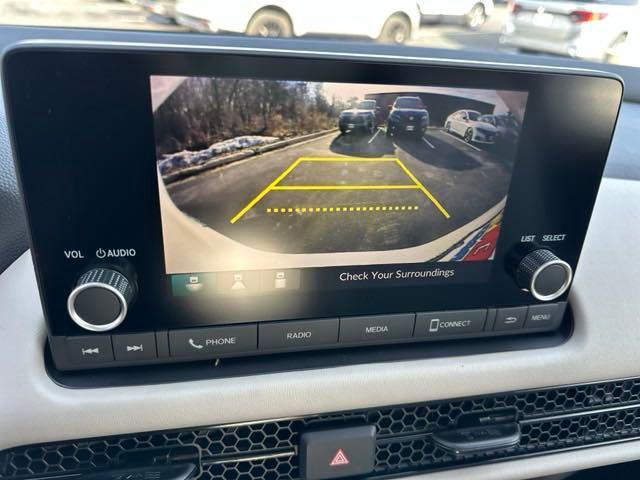 Photo of 2025 Platinum White Pearl Honda HR-V