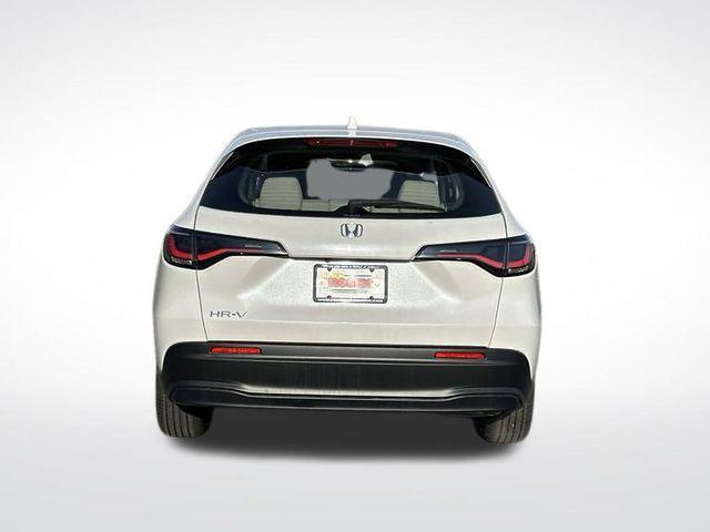 Photo of 2025 Platinum White Pearl Honda HR-V