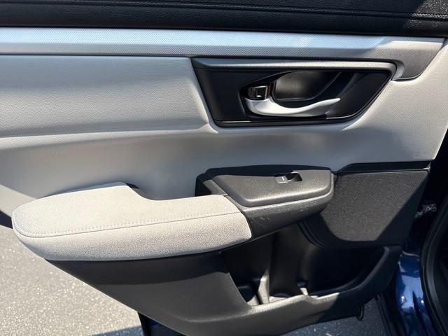Photo of 2019 Obsidian Blue Pearl Honda CR-V