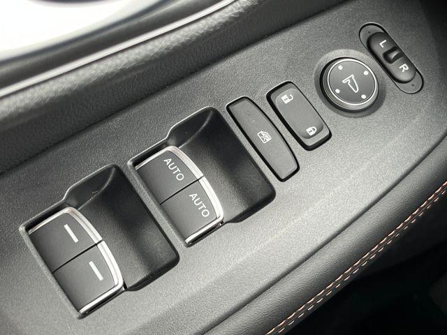 Photo of 2026 Nordic Forest Pearl Honda HR-V