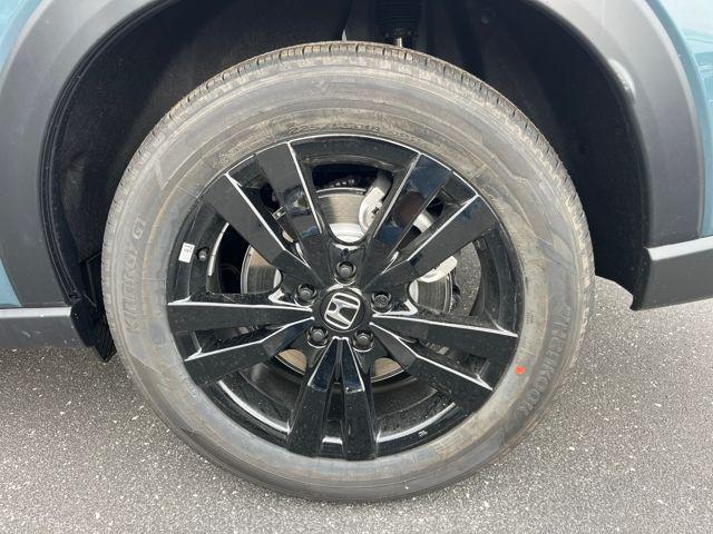 Photo of 2026 Nordic Forest Pearl Honda HR-V